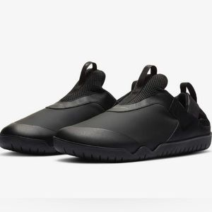 Nike Air Zoom Pulse Sneakers